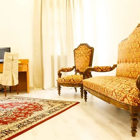Aquam Hotel