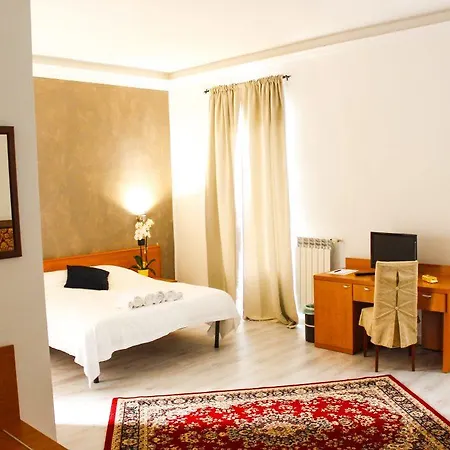 Aquam Hotel 3*